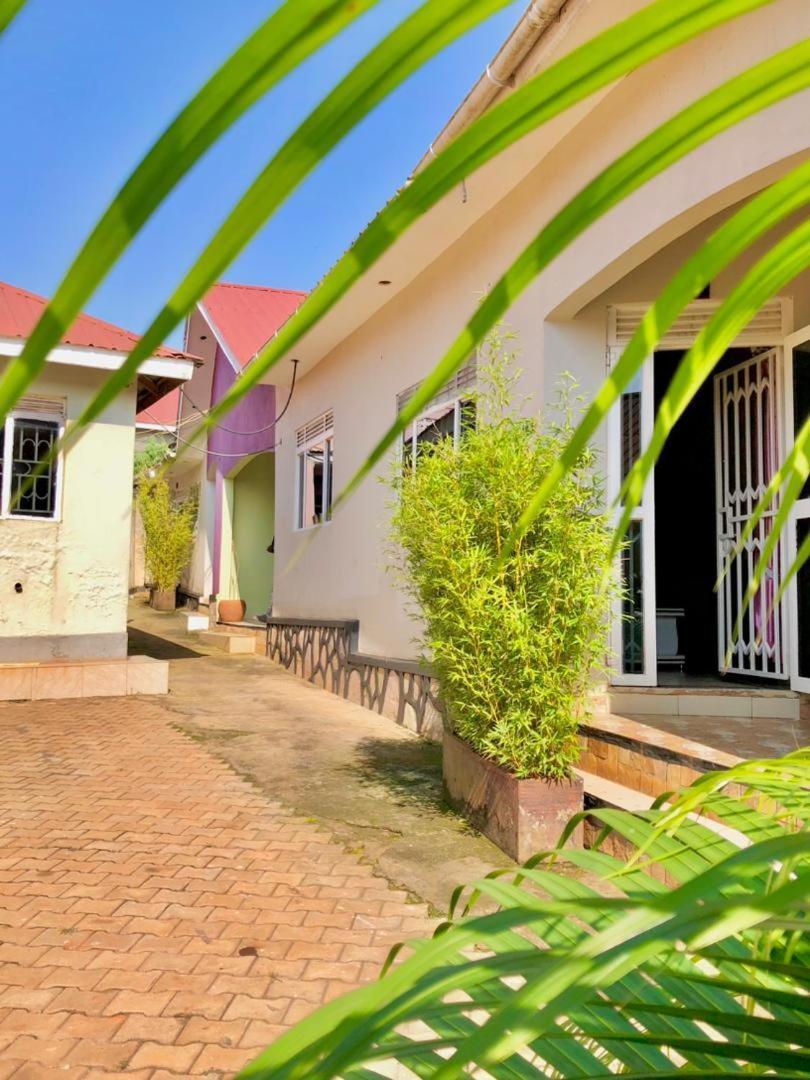 Airport Shoebill Hotel Entebbe Esterno foto