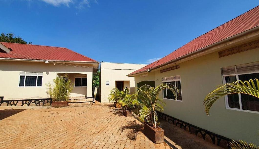 Airport Shoebill Hotel Entebbe Esterno foto